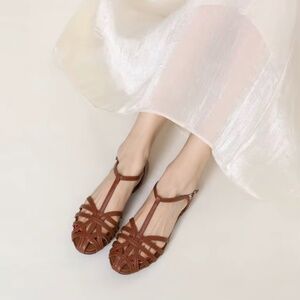 Anthropologie Cross Strap Flat Sandals for woman. Round Toe Ankle Buck - size 10